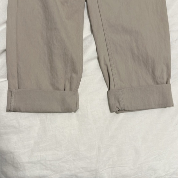 COS Cuffed Loose Fit Khaki Pants 2 - Picture 6 of 7